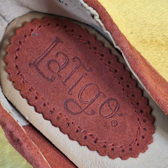 Latigo Shoes Women's 6M Embroidered Flats Suede Bohemian BohoChic Southwestern - Picture 6 of 10